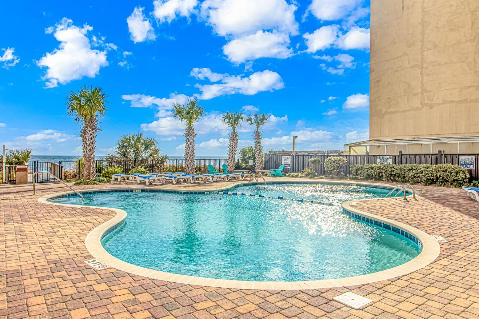 אפרטהוטל מירטל ביץ' Good Time Charlies Oceanfront Retreat מראה חיצוני תמונה