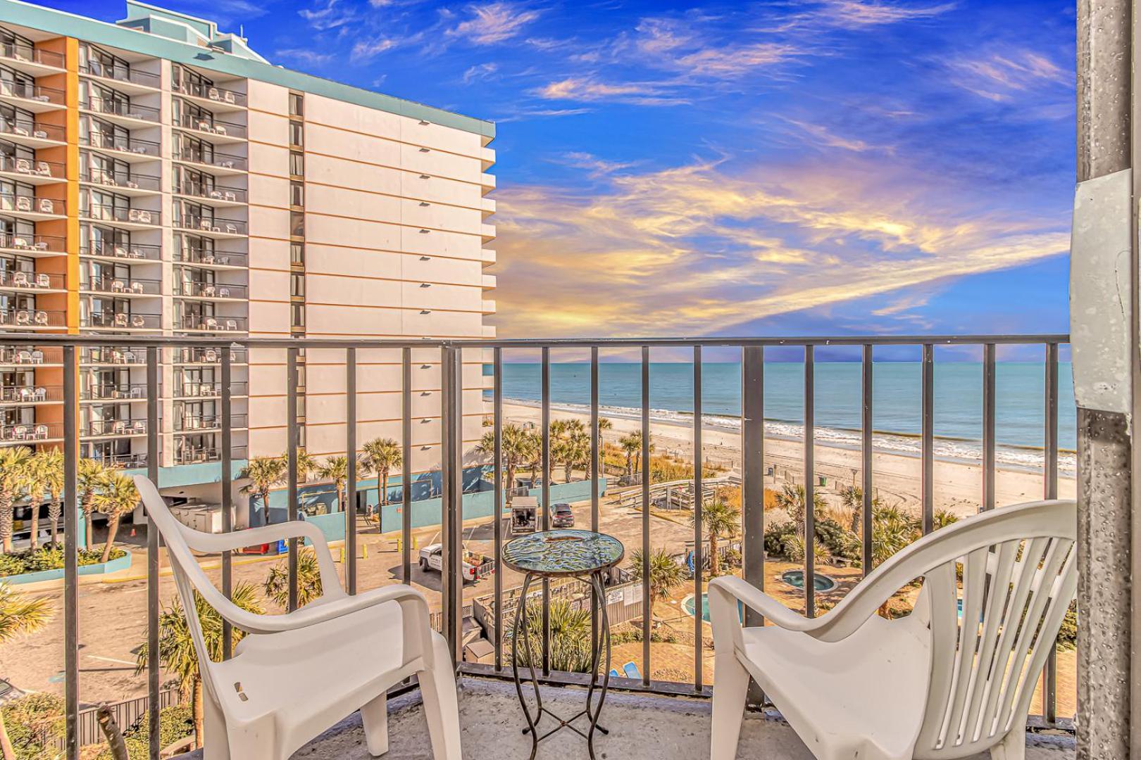 אפרטהוטל מירטל ביץ' Good Time Charlies Oceanfront Retreat מראה חיצוני תמונה